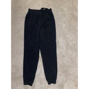 Uniform Advantage Easy Stretch Scrub Joggers